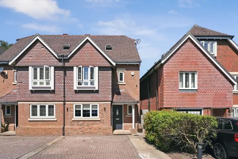 4 bedroom semi-detached house for sale, Poplar Close, Epsom, KT17