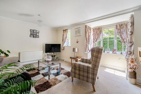 2 bedroom ground floor flat for sale, Richards Field, Chineham