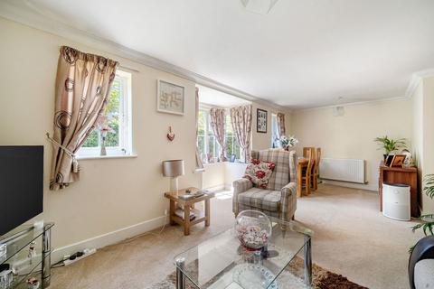 2 bedroom ground floor flat for sale, Richards Field, Chineham