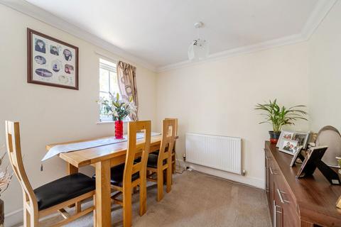 2 bedroom ground floor flat for sale, Richards Field, Chineham
