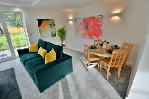 2 bedroom apartment for sale, 14 Golf Links Road, Ferndown, BH22