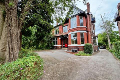 2 bedroom flat for sale, Elm Road, Didsbury