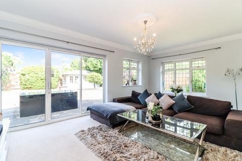 undefined, Fairview Drive, Watford, WD17