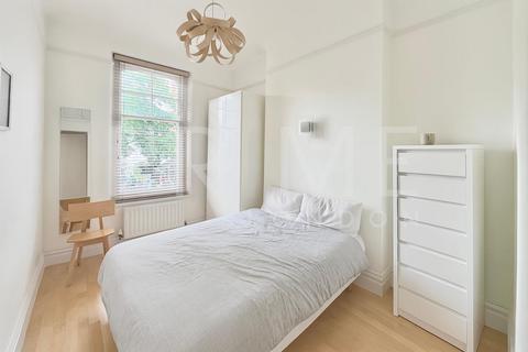 1 bedroom apartment to rent, Argyll Mansions, Chelsea SW3