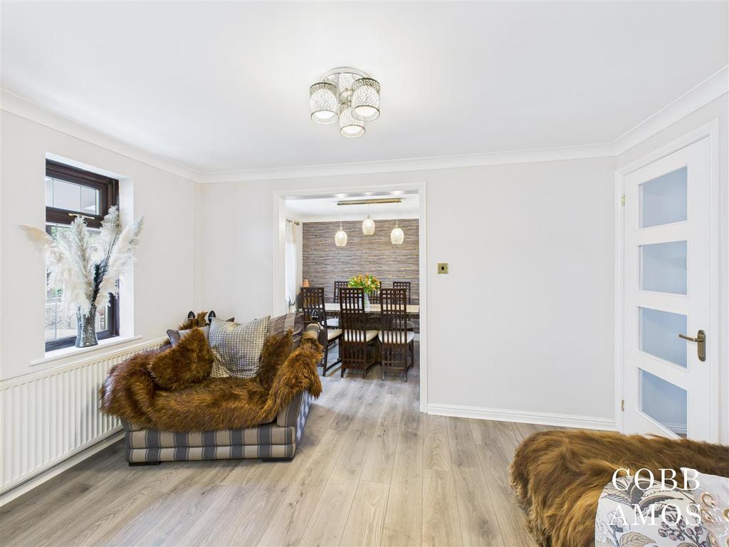 CAM02803 G0-PR0201-STILL013.jpg