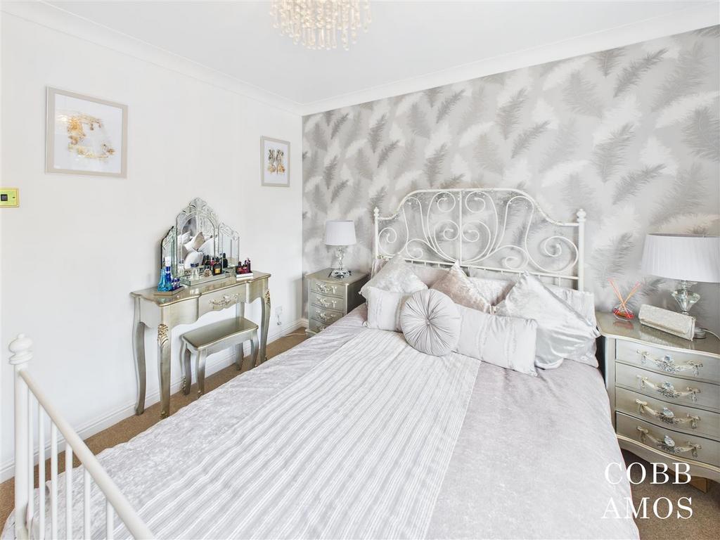 CAM02803 G0-PR0201-STILL019.jpg