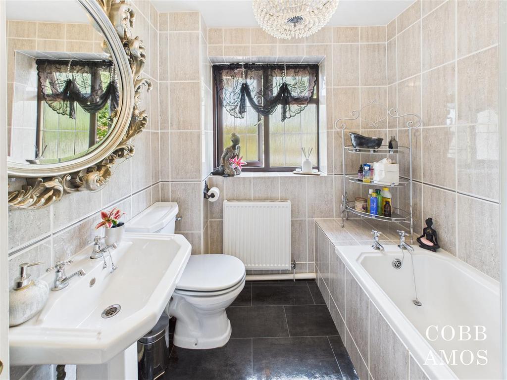 CAM02803 G0-PR0201-STILL024.jpg