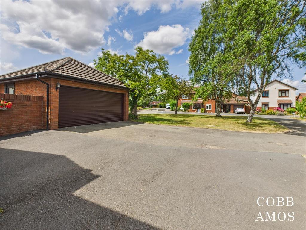 CAM02803 G0-PR0201-STILL036.jpg