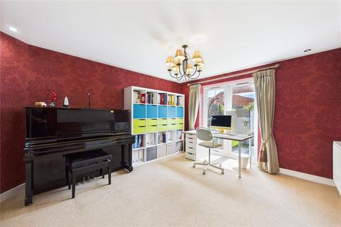 45 Elk Path, Three Mile Cross, Reading, RG7 1WE