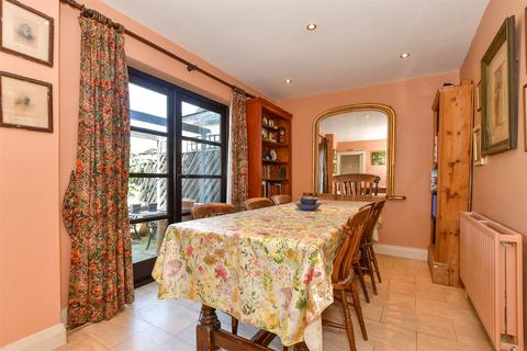 4 bedroom semi-detached house for sale, London Road, Abridge, Romford, Essex