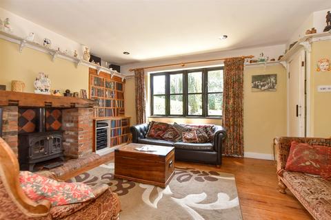 4 bedroom semi-detached house for sale, London Road, Abridge, Romford, Essex
