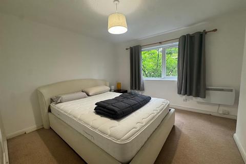 1 bedroom flat to rent, 68 South Park Hill Road, South Croydon CR2