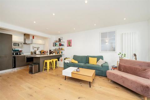 2 bedroom flat for sale, Murray Street, London NW1
