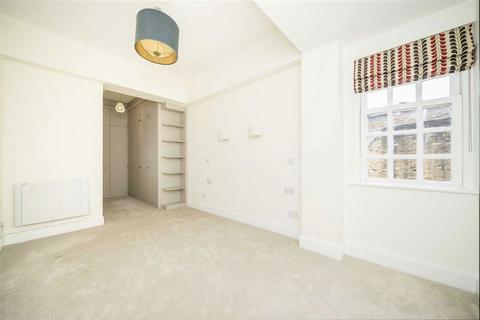 38 Bridewell Place, London, E1W 2PB