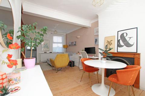 2 bedroom terraced house for sale, Oxford Road, Eastbourne, BN22 8EA