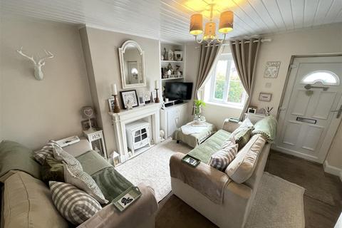 21 Sandy Lane, Heswall, Wirral, CH60 5SX
