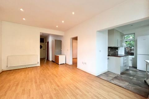 2 bedroom maisonette for sale, Sylvan Avenue, London, NW7
