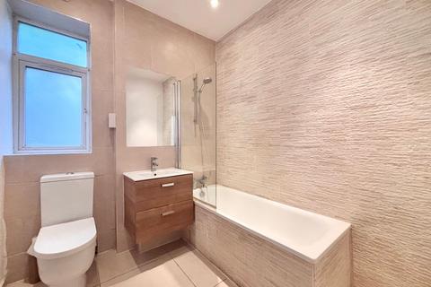 27 Sylvan Avenue, London, NW7 2JH
