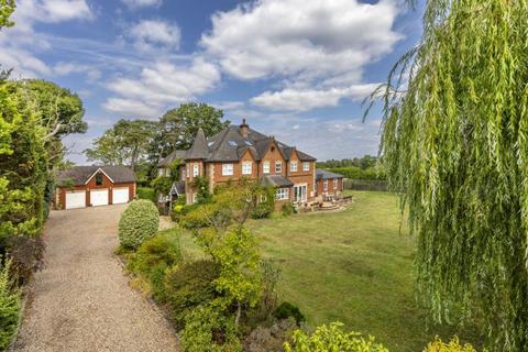 undefined, Windlesham, Surrey