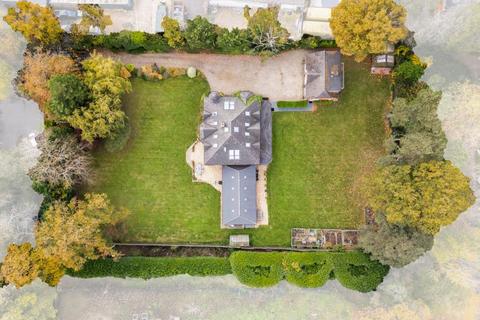 undefined, Windlesham, Surrey