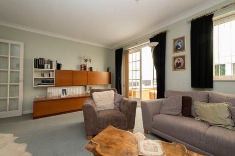 3 bedroom terraced house for sale, Newlands Drive, Walmer, Deal, Kent, CT14