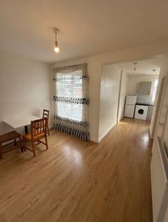 2 bedroom flat to rent, Porters Avenue, Dagenham RM9