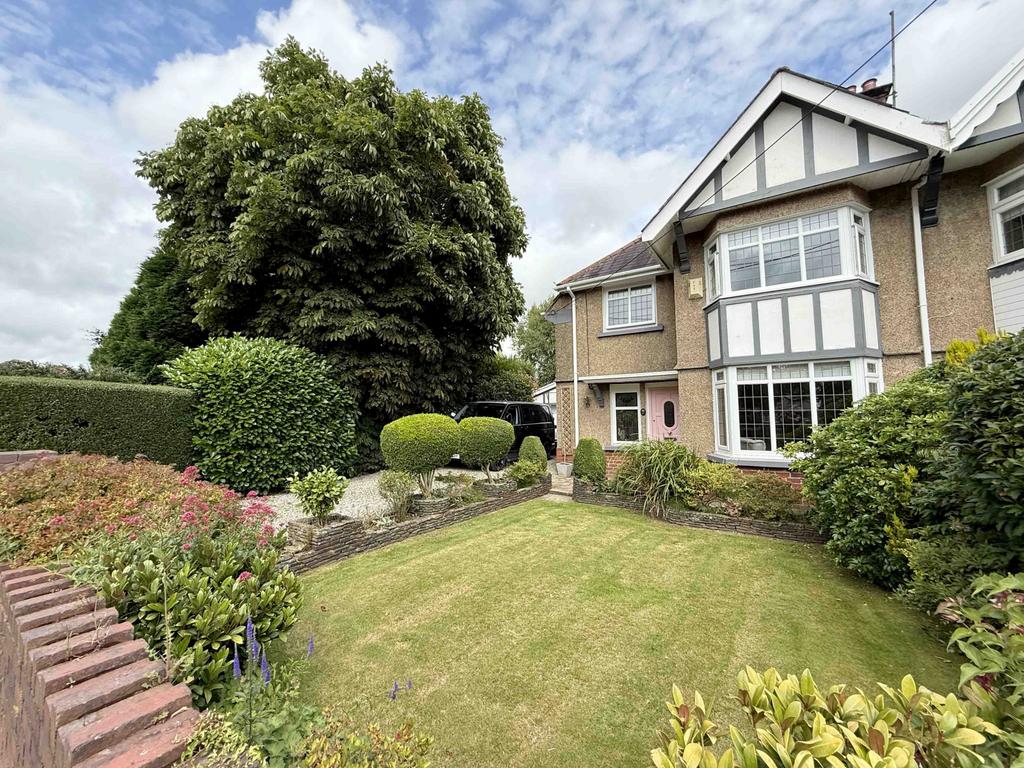 Swansea Road, Pontlliw, 3 bedroom semi detached