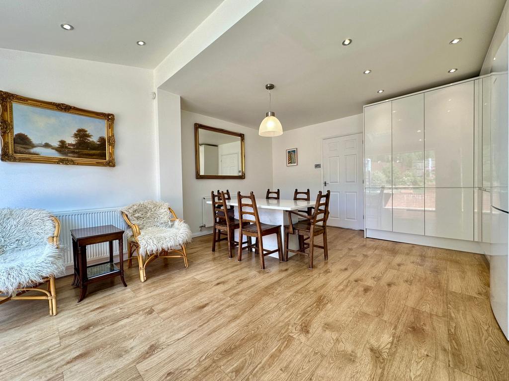 Open Plan Family Living