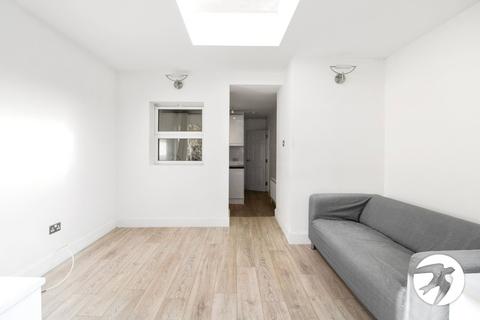 5a Doggett Road, London, SE6 4PZ