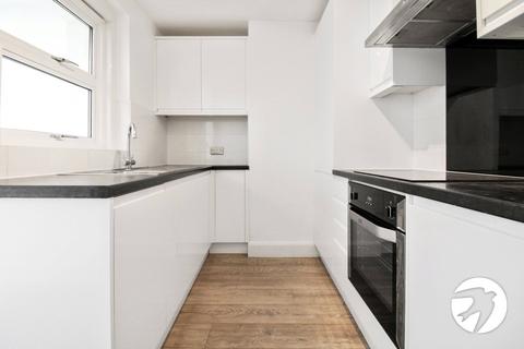 5a Doggett Road, London, SE6 4PZ