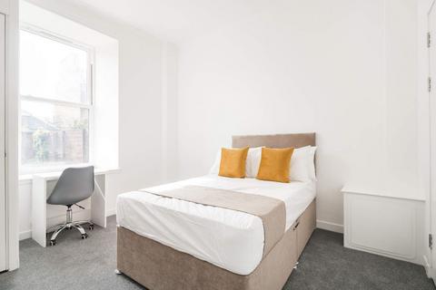 4 bedroom flat to rent, Peddie Street, West End DD1