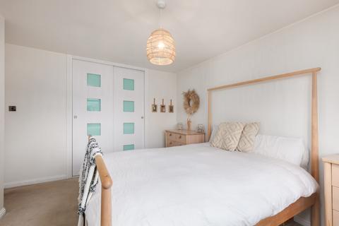 66 Stoneyflatts, South Queensferry, EH30 9XU