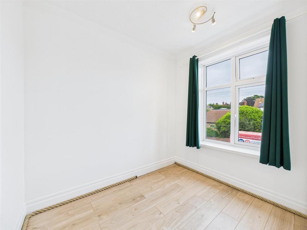 Bedroom: