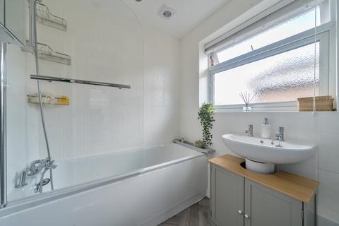 30 Broadheath Drive, Chislehurst, BR7 6EH