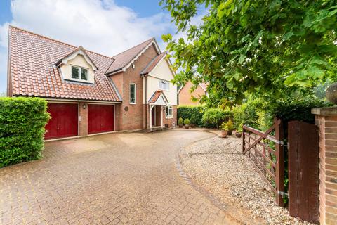 undefined, Fakenham Road, Beetley