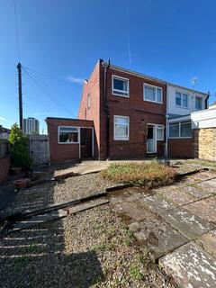 2 bedroom bungalow to rent, 15 Crossfield Terrace Walker Newcastle upon Tyne