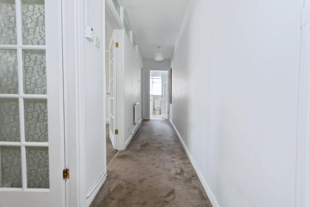 Hallway.jpg