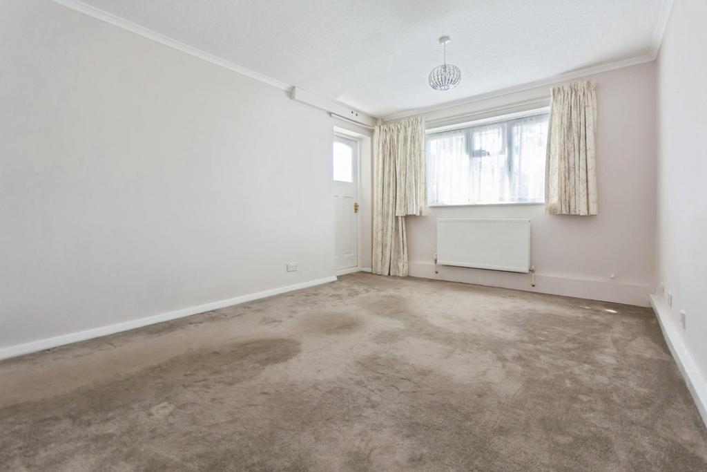 Sitting room 1.jpg