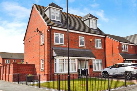 101 Heatherfields Crescent, New Rossington, Doncaster, DN11 0TY