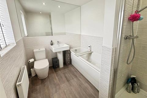 101 Heatherfields Crescent, New Rossington, Doncaster, DN11 0TY