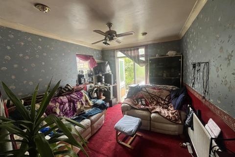 4 bedroom terraced house for sale, Brownlow Road, London