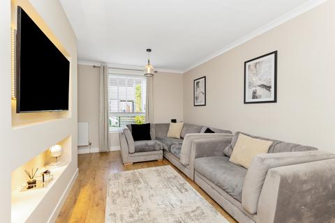 4 Barleyknowe Place, Gorebridge, EH23 4HB