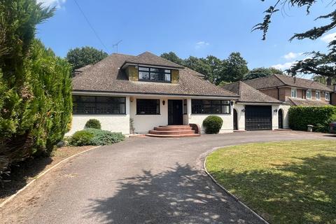 3 bedroom detached house for sale, Widworthy Hayes, Hutton, Brentwood, CM13