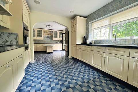 3 bedroom detached house for sale, Widworthy Hayes, Hutton, Brentwood, CM13