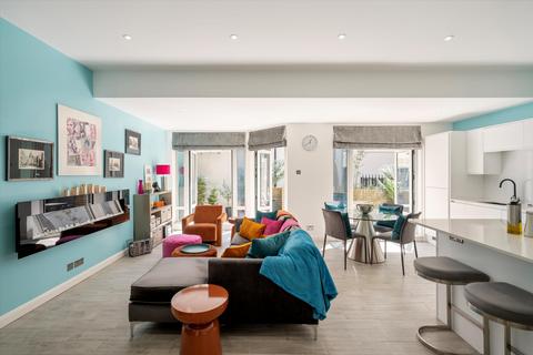 Flat 2, John Adam House, 17 - 19 John Adam Street, London, WC2N 6JG