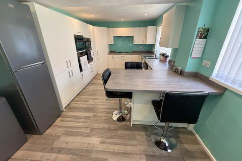 5 bedroom semi-detached house for sale, Gussage Road, Poole BH12