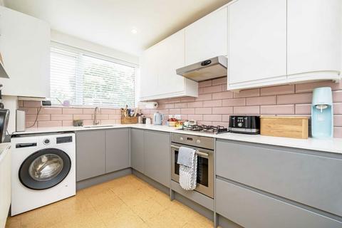 3 bedroom terraced house for sale, Selden Road, London SE15
