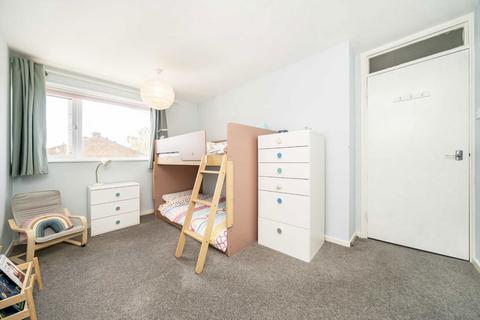 3 bedroom terraced house for sale, Selden Road, London SE15