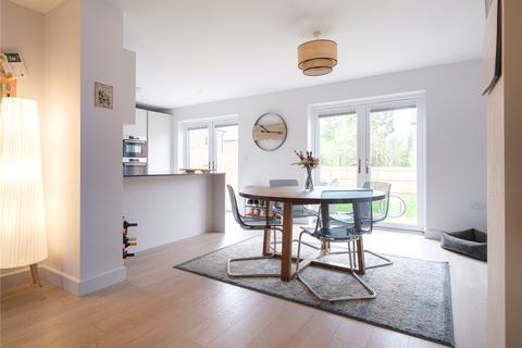 undefined, Mansion Drive, Swindon SN4