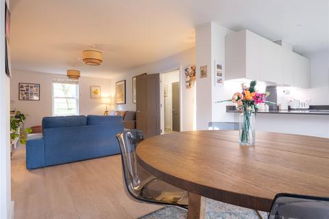 undefined, Mansion Drive, Swindon SN4